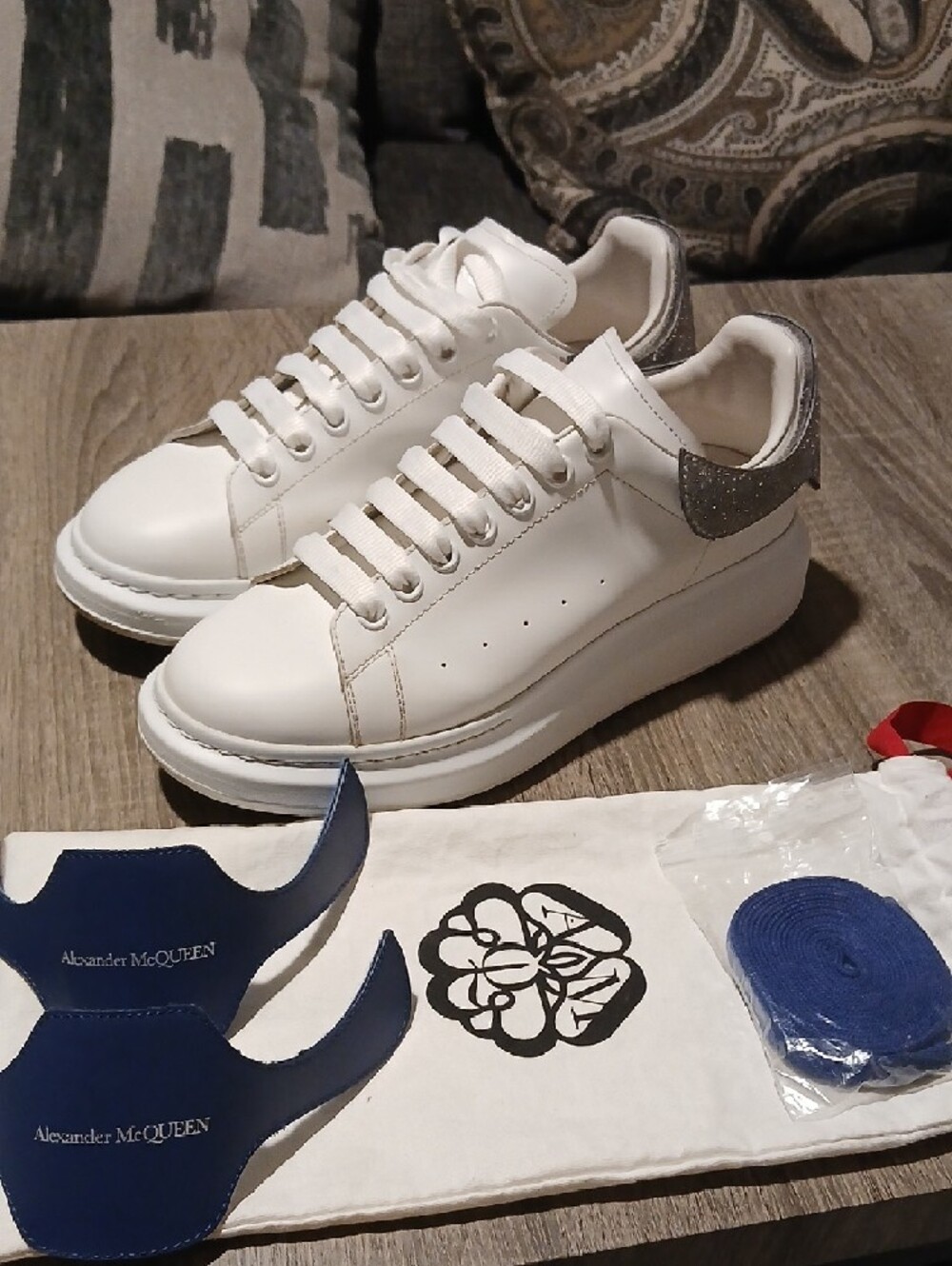 Alexander McQueen Oversized Sneakers – Interchangeable Heel Tabs - Picture 3 of 10